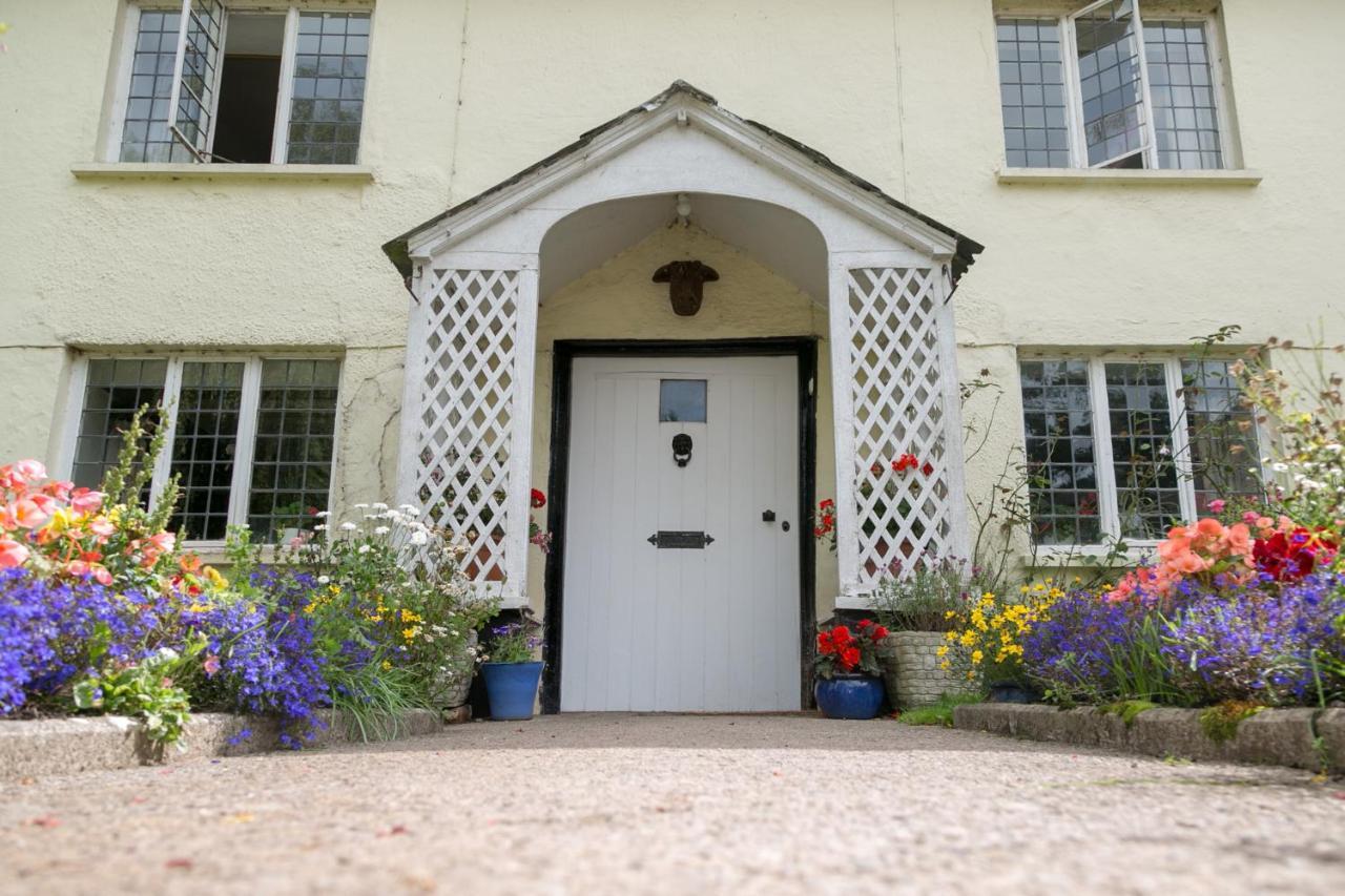 Lower Ford Farm Bed & Breakfast Cullompton Exterior photo