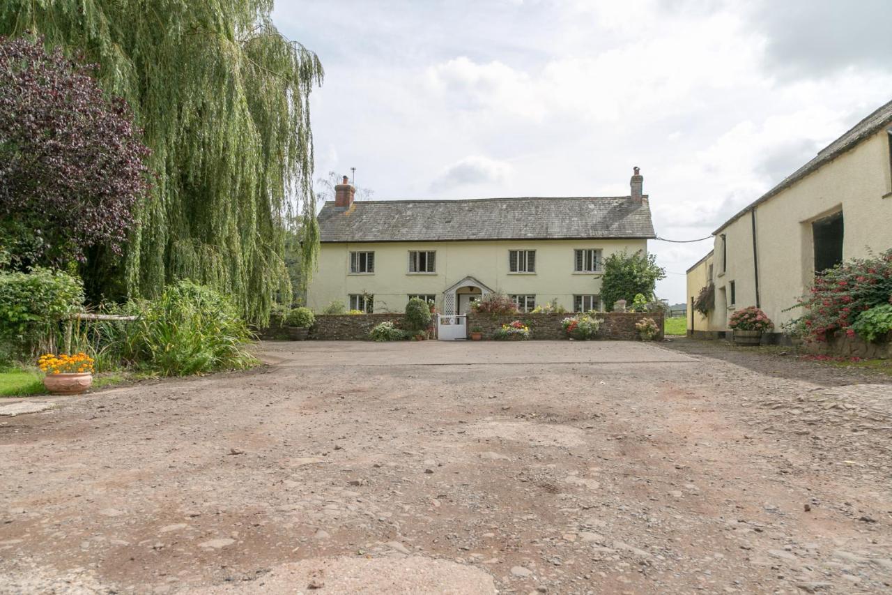 Lower Ford Farm Bed & Breakfast Cullompton Exterior photo